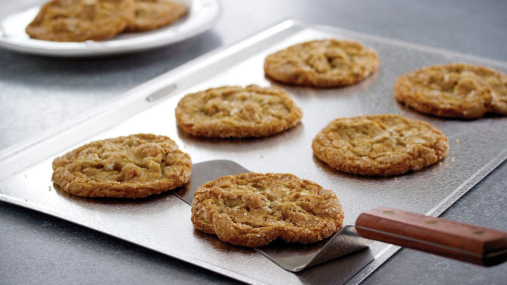 Doughmakers Non-Stick Aluminum Grand Cookie Sheet