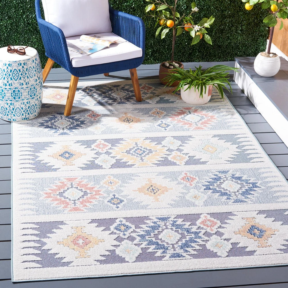 SAFAVIEH Sarasota Giovanni Aztec Indoor/Outdoor Area Rug