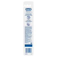 Brosse à dents Oral-B Brillance blanchiment haut de gamme avec efface-plaque, moyenne, bleu ciel