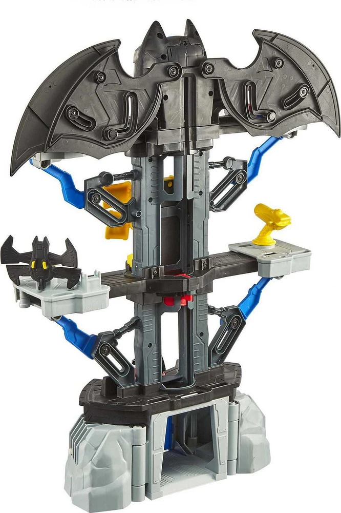 Imaginext DC Super Friends Transforming Batcave Batman Playset with Figures