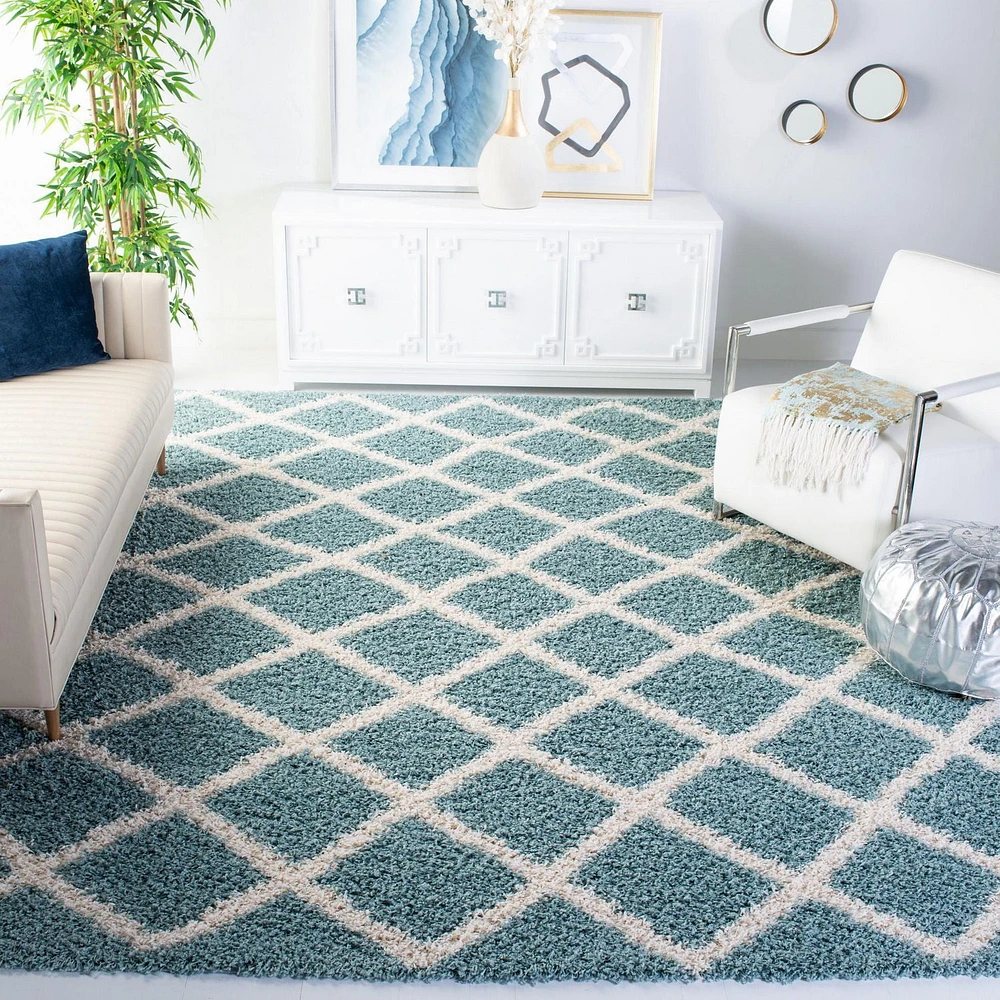 Safavieh Layla Geometric Plush Shag Area Rug