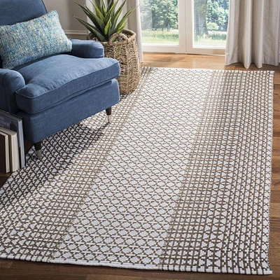 Safavieh Montauk Cara Geometric Area Rug