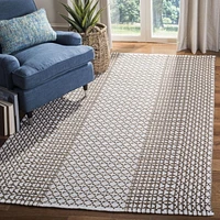 Safavieh Montauk Cara Geometric Area Rug