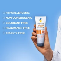 Garnier Ombrelle Sport Endurance Lotion solaire, SPF 30, Compacte à large spectre haute protection, résistante à l'eau et à la sueur, format voyage, hypoallergénique, non comédogène, 50ml
