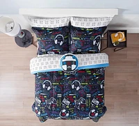 Mainstays Kids Gamer Glitch Bed in a Bag, Twin: 6 piece set & Double: 8 piece set