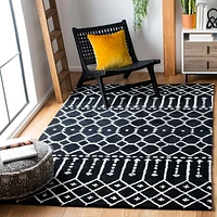 Safavieh Himalaya Darin Geometric Area Rug