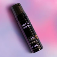 Love at first tan Self Tan Mousse, 1 hour violet based tan mousse