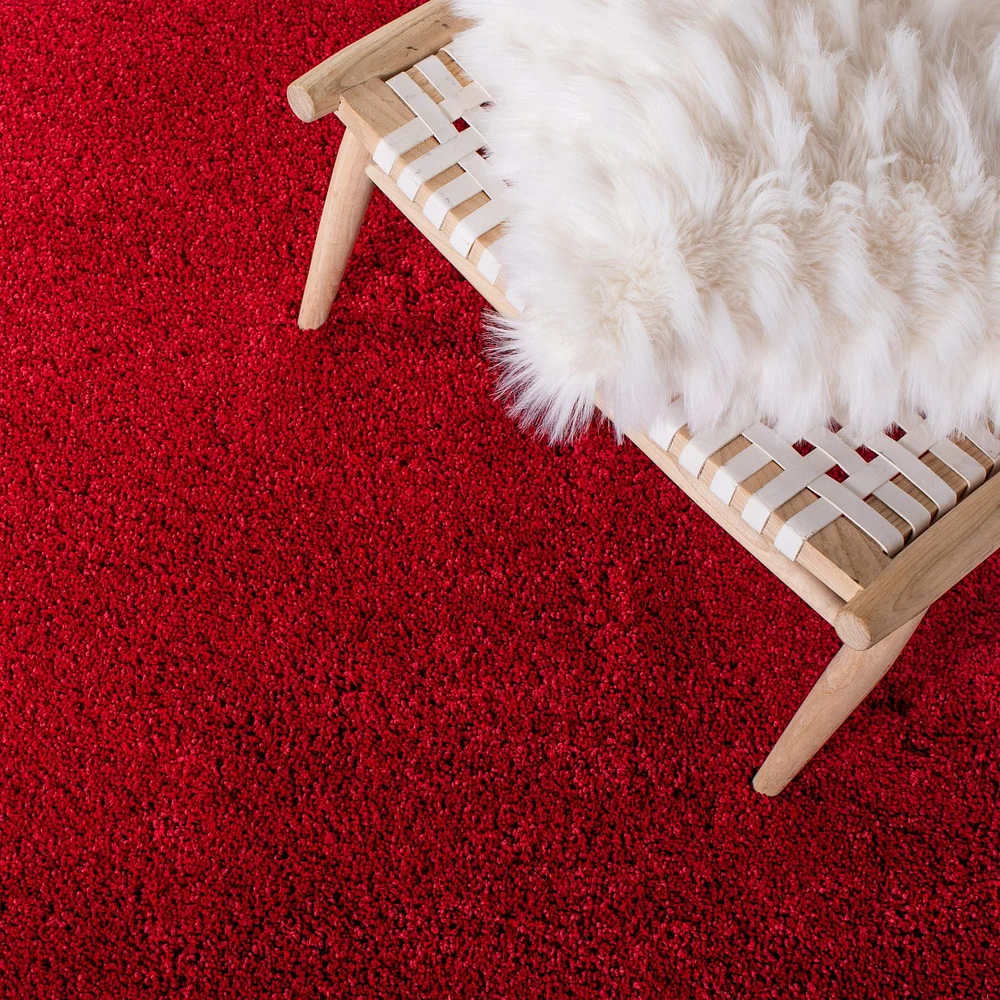 Safavieh Milan Harlow Solid Shag Area Rug