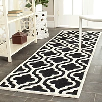 Safavieh Cambridge Kirsten Geometric Area Rug