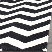 Safavieh Chatham Jake Zigzag Stripes Area Rug