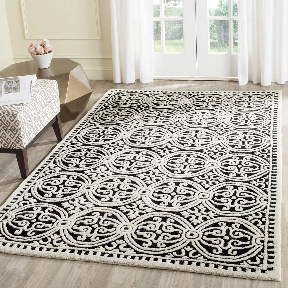 SAFAVIEH Cambridge Leslie Geometric Area Rug