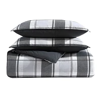 Eddie Bauer Plaid comforter and Sham Set, 3 piece set