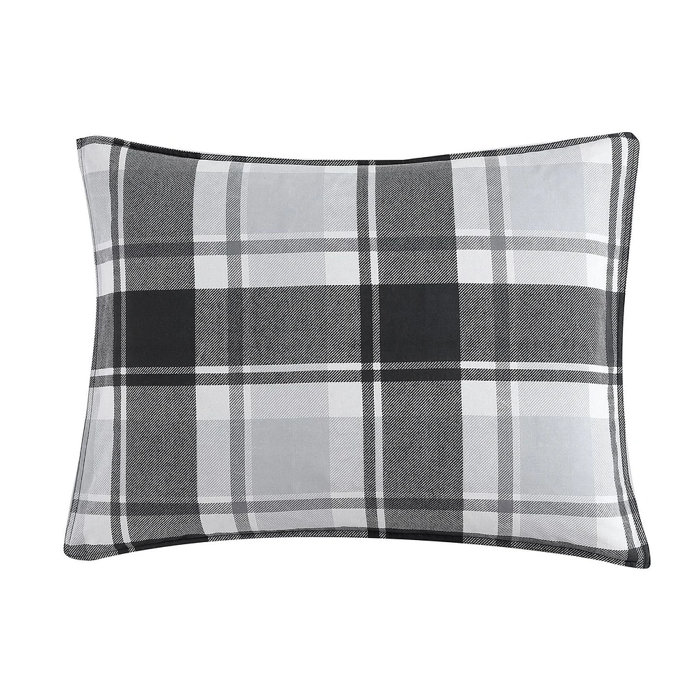 Eddie Bauer Plaid comforter and Sham Set, 3 piece set