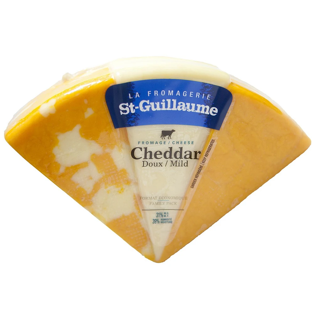 Fromagerie St-Guillaume 31% M.F. Mild Cheddar Trio Family Pack, 1.15 kg