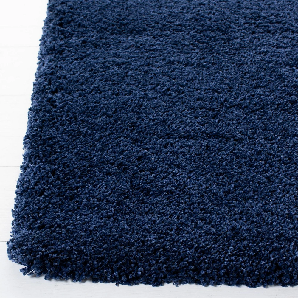 Safavieh Milan Harlow Solid Shag Area Rug