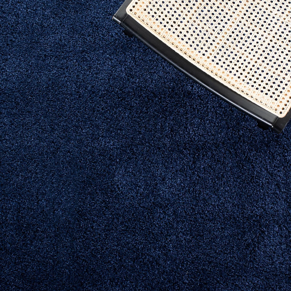 Safavieh Milan Harlow Solid Shag Area Rug