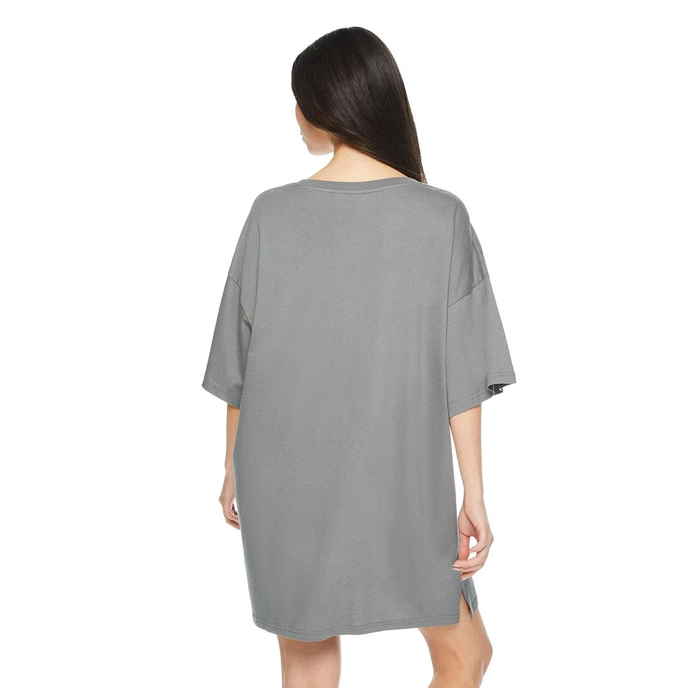 T-shirt de nuit No Boundaries pour femmes Tailles TP–TTG