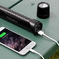 Aluratek La lampe de poche PowerLight à usage multiple avec chargeur rapide USB intégré