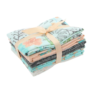 Fabric Creations Aiyana Fabric Bundle - 18" x 21" / 45cm x 53cm