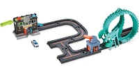 Hot Wheels City Breakout Bundle, 2 Playsets, 6 Track Pieces & 1 Toy Car