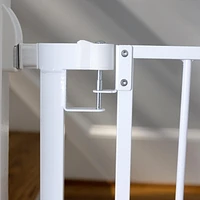 Barrière The Doorway 36S Series avec Quad Cam-Lock de Summer by Ingenuity