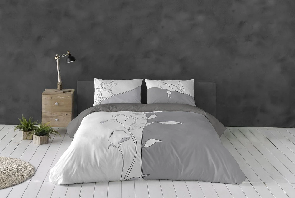 Gouchee Home Lasni Blanco Leaf Print Cotton Duvet Cover Set