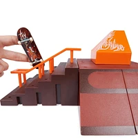 Tech Deck, Pyramid Shredder 2.0, X-Connect Park Creator, Customizable and Buildable Ramp Set with Exclusive Fingerboard, Kids Toy for Ages 6 and up