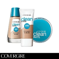 COVERGIRL Poudre pressée Clean Matte, fini mat et lisse, léger, peau sans brillance, formule sans huile, 100% Sans Cruauté Poudre Pressée pure et saine