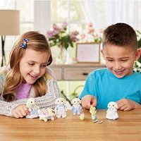 Calico Critters Blossoming Garden Set - Flora Rabbit Sister & Brother, Dollhouse Playset with Figures and Accessories