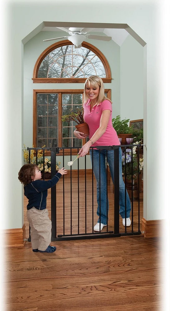 KidCo Gateway Extra Tall & Wide Auto Close