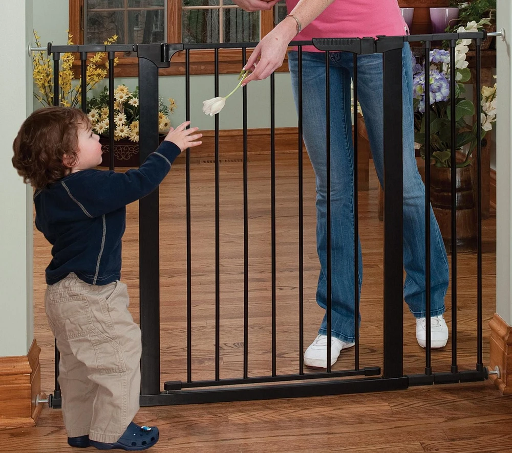 KidCo Gateway Extra Tall & Wide Auto Close