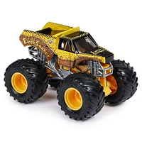 Monster Jam, Official Earth Shaker Vs. Bad Company Die-Cast Monster Trucks, 1:64 Scale, Kids Toys for Boys Ages 3 and up