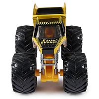 Monster Jam, Official Earth Shaker Vs. Bad Company Die-Cast Monster Trucks, 1:64 Scale, Kids Toys for Boys Ages 3 and up