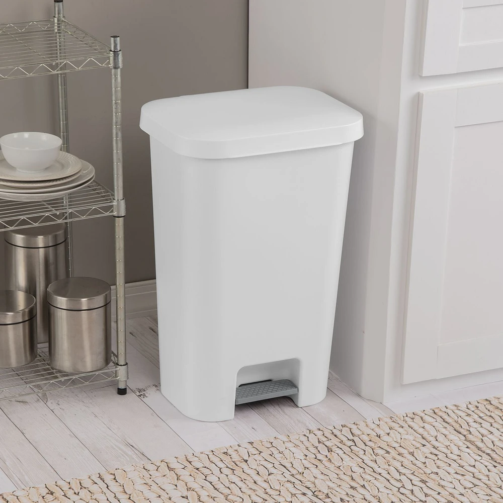 Sterilite 45L Step-On Wastebasket-White, 45L