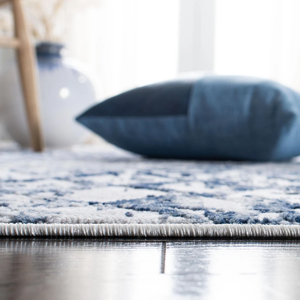 SAFAVIEH Amelia Roslyn Abstract Distressed Area Rug