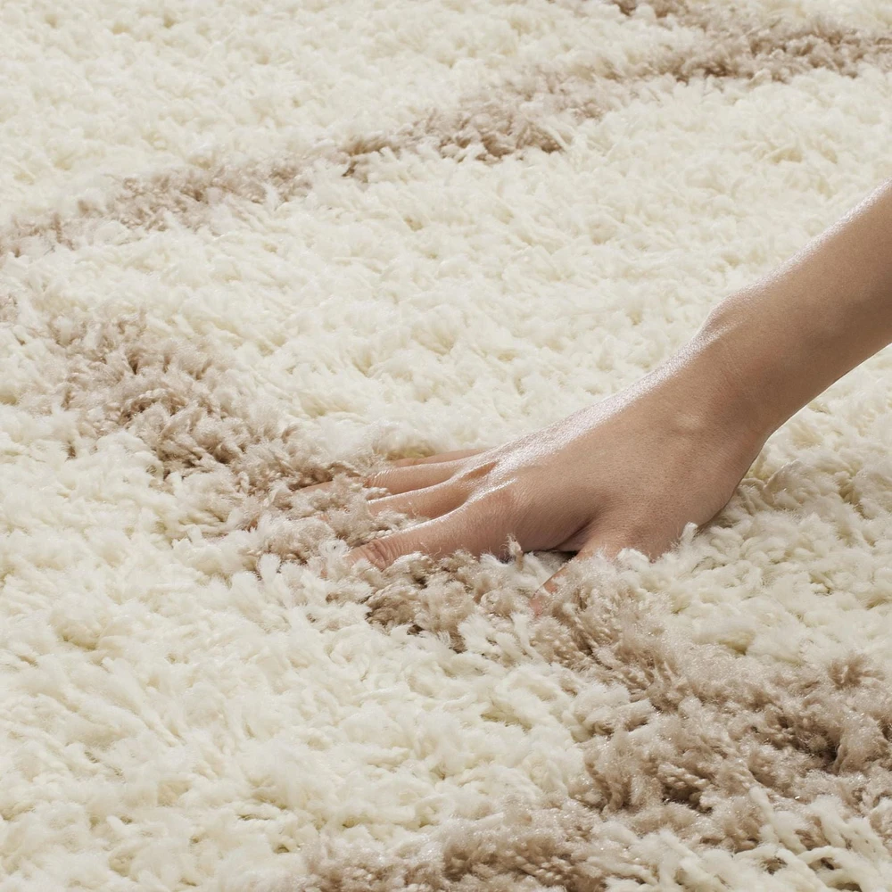 Safavieh Dallas Logan Geometric Shag Area Rug