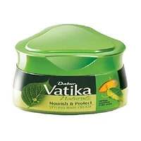 Crème coiffante Nourrir & Protéger de Vatika par Darbur Nourrir et protéger