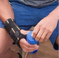 Copper Fit Rapid Relief + Wrist Brace