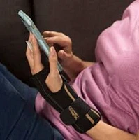 Copper Fit Rapid Relief + Wrist Brace