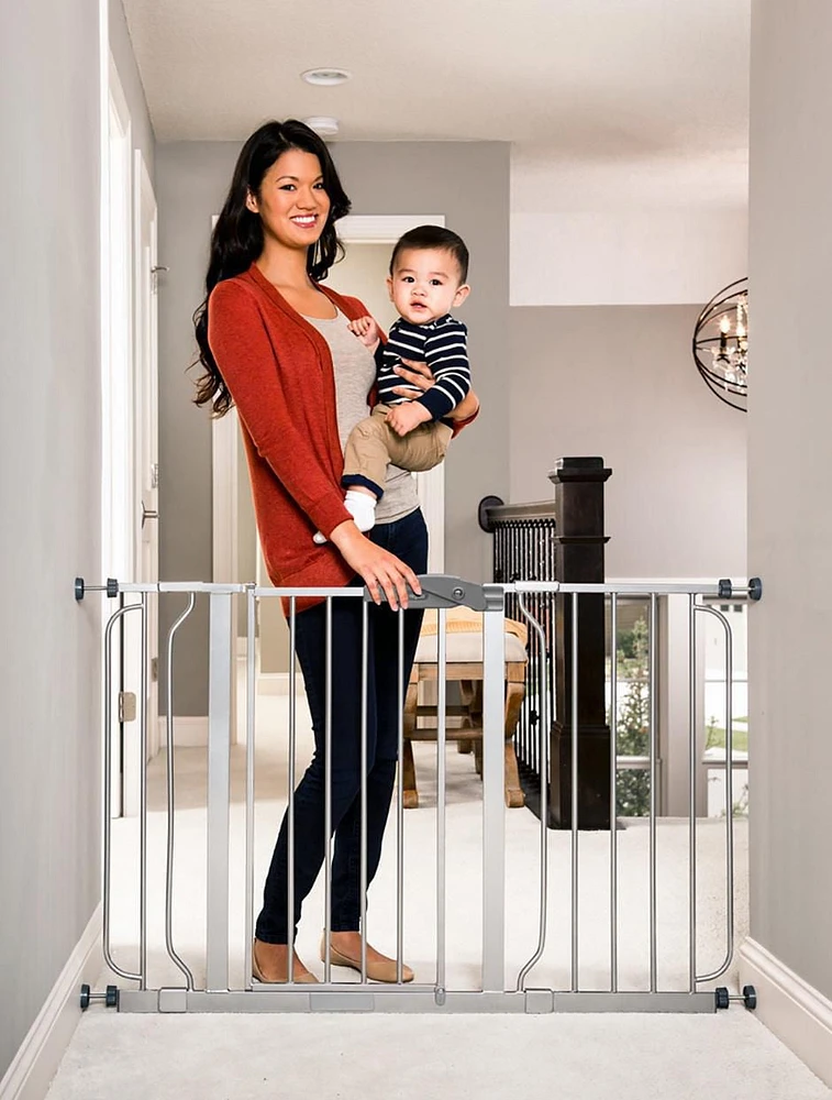 Regalo International Easy Step Extra Wide Platinum Metal Walk-Through Gate