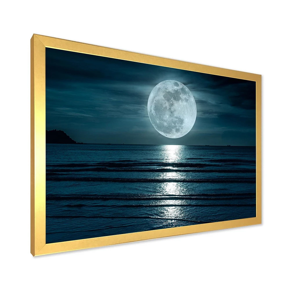 Designart Super Moon Over The Sea I Framed Wall Art