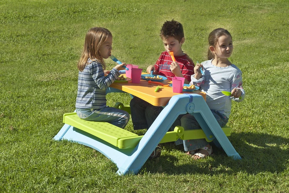 PalPlay Foldable Picnic Table