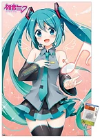 Hatsune Miku - Music Note Wall Poster with Push Pins, 14.725" x 22.375"