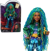 Disney Descendants : The Rise of Red Fashion Doll & Accessory - Uliana, Younger Sister of Ursula, Ages 4Y+