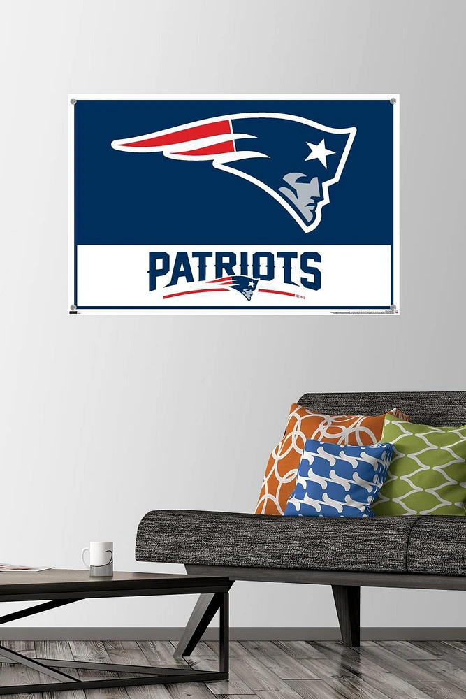 NFL New England Patriots - Logo 21 Wall Poster, 22.375" x 34" Framed