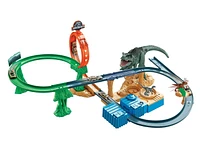 Hot Wheels Jurassic World Clash ‘N Crash Track Set, For Kids 3 Years Old & Up