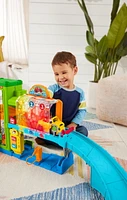 Fisher-Price Little People Light-Up Learning Garage Toddler Playset, 5 Play Pieces, Multi-Language Version