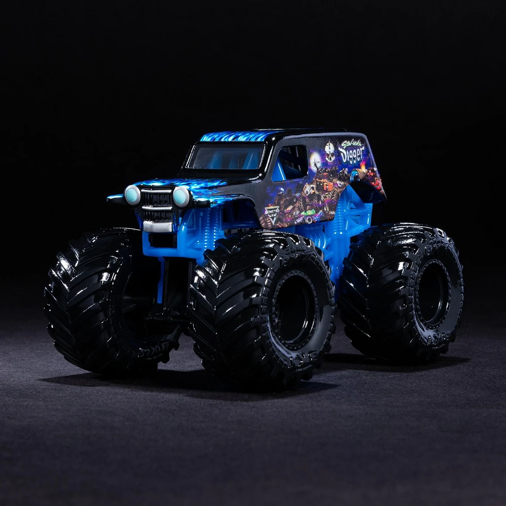 Monster Jam, Son-uva Digger 1:64 Scale Die-Cast Vehicle, Legacy Trucks Series