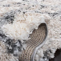 Safavieh Fontana Bayram Abstract Geometric Plush Shag Area Rug