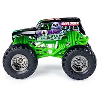 Monster Jam, Official Grave Digger vs. Wild Flower Die-Cast Monster Trucks, 1:64 Scale, 2 Pack